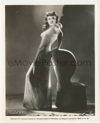 9j1431 PAULETTE GODDARD 8.25x10 still 1942 full-length portrait in sexiest outfit for Anna Lucasta!