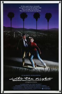 9k0825 INTO THE NIGHT 1sh 1985 cool image of Jeff Goldblum & Michelle Pfeiffer on the run!