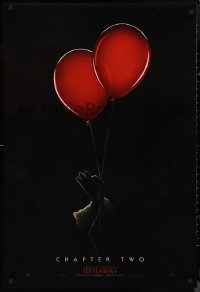 9k0832 IT CHAPTER TWO teaser DS 1sh 2019 King, creepy image of Pennywise holding two red balloons!