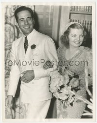 9t0896 HUMPHREY BOGART/MAYO METHOT 6.75x8.5 news photo 1938 pictured right after their wedding!