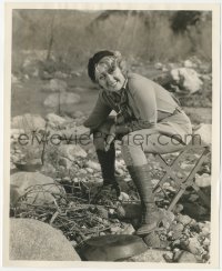 9t0907 JOAN BLONDELL 8.25x10 still 1933 she caught her own tiny fish dinner & now she's cooking it!