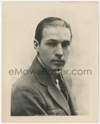 9t0969 RUDOLPH VALENTINO 8x10.25 still 1920s Paramount studio portrait of the legendary star!