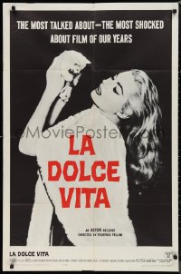 9t1638 LA DOLCE VITA 1sh 1961 Federico Fellini, close up of sexy Anita Ekberg with kitten!