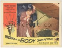 9t0378 INVASION OF THE BODY SNATCHERS LC 1956 Kevin McCarthy finds pod in cellar, classic sci-fi!