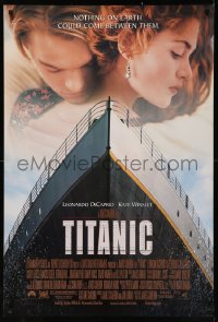 9w1452 TITANIC DS 1sh 1997 Leonardo DiCaprio, Kate Winslet, directed by James Cameron!