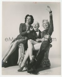 9y1202 GENTLEMEN PREFER BLONDES 7.5x9.5 still 1953 Coburn between Marilyn Monroe & Jane Russell!