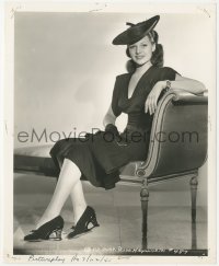 9y1306 RITA HAYWORTH 8.25x10 still 1940 seated portrait of the beautiful leading lady by Schafer!