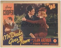 9y0779 MR. DEEDS GOES TO TOWN LC 1936 Gary Cooper & Jean Arthur embracing on park bench, Capra!