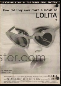 9y0518 LOLITA pressbook 1962 Stanley Kubrick, Sue Lyon with heart sunglasses & lollipop!