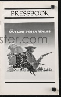 9y0530 OUTLAW JOSEY WALES pressbook 1976 Clint Eastwood is an army of one, cool Roy Anderson art!