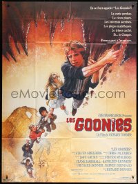 1a0316 GOONIES French 1p 1985 Josh Brolin, teen classic, wonderful Drew Struzan art!