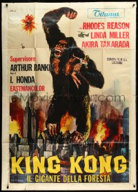 1a1712 KING KONG ESCAPES Italian 1p 1968 cool different Franco art of the giant ape crushing city!