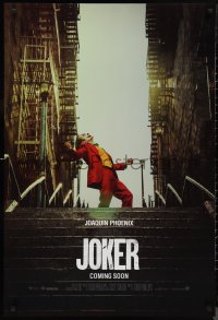 1a2546 JOKER int'l teaser DS 1sh 2019 Joaquin Phoenix as the DC Comics villain at the top of the steps!