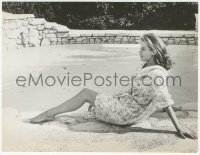 1b2247 ELIZABETH MONTGOMERY 7.25x9.25 still 1963 great close up of the beautiful star by pool!