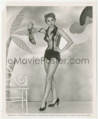 1b2303 JANET LEIGH 8.25x10 still 1953 full-length in skimpy outfit showing her sexy legs!