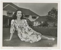 1b2307 JOAN BENNETT 8.25x10 still 1947 great portrait of the leading lady on her lawn at home!