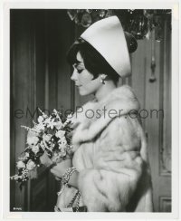 1b2364 PENELOPE 8.25x10 still 1966 profile close up of Natalie Wood with flowers & fur coat!