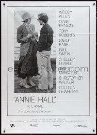 1f1357 ANNIE HALL Italian 1p R2018 full-length Woody Allen & Diane Keaton in a nervous romance!