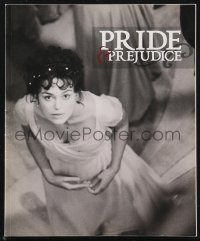 1f1947 PRIDE & PREJUDICE souvenir program book 2005 great images of sexy Keira Knightley!