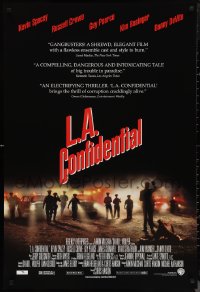 1g1269 L.A. CONFIDENTIAL 1sh 1997 Basinger, Spacey, Crowe, Pearce, police arrive in film's climax!