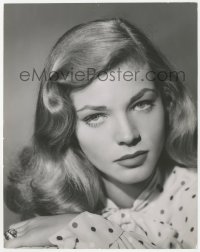 1j1492 LAUREN BACALL 7.5x9.5 still 1940s sexy head & shoulders portrait in polka dots by Bert Six!