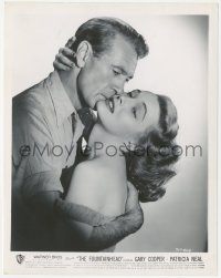 1t2216 FOUNTAINHEAD 8x10.25 still 1949 c/u of Gary Cooper as Howard Roark embracing Patricia Neal!