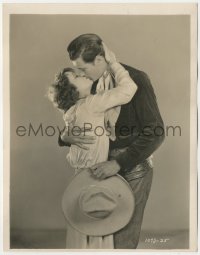 1t2262 LAST OUTLAW 8x10 key book still 1927 full-length c/u of Gary Cooper kissing Betty Jewel!