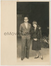 1t2283 MARY PICKFORD/DOUGLAS FAIRBANKS 8x10 key book still 1928 c/u of the famous celebrity couple!