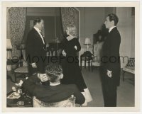 1y2038 PERSONAL PROPERTY candid 8x10 still 1937 Jean Harlow, Robert Taylor, Owen & director Van Dyke!