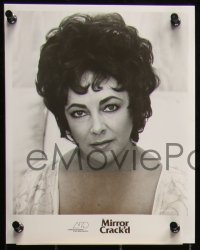 2b0810 MIRROR CRACK'D presskit w/ 22 stills 1981 Angela Lansbury, Geraldine Chaplin, Liz Taylor