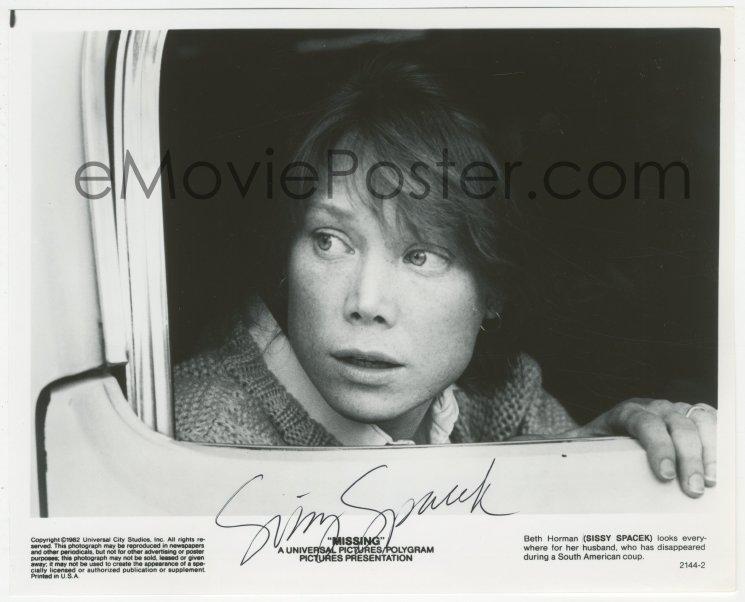 EMoviePoster Com H SISSY SPACEK Signed X Still Close Up Image Staring Worriedly In