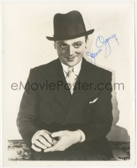 2j0273 JAMES CAGNEY signed 8x10 REPRO still 1980s dapper seated portrait wearing suit, tie & hat!