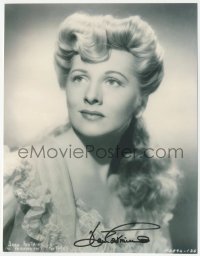 2j0097 JOAN FONTAINE signed 7.5x9.5 REPRO still 1980s Paramount studio portrait of the beautiful star!