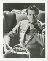 2j0299 LAURENCE OLIVIER signed 8x10 REPRO photo 1980s great seated portrait with newspaper!