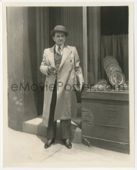 2j1797 LITTLE CAESAR 8x10 still 1930 Edward G. Robinson waiting before he gets shot by gangsters!