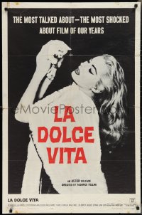 2j1122 LA DOLCE VITA 1sh 1961 Federico Fellini, close up of sexy Anita Ekberg with kitten!