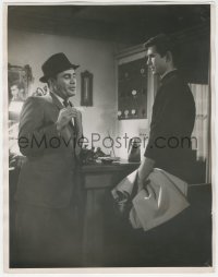 2p1695 PSYCHO deluxe 11x14 still 1960 Hitchcock, Balsam quizzes Anthony Perkins at the Bates Motel!