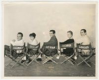 2p1886 ICE PALACE candid 8x10 still 1960 Richard Burton, Jones, Ryan, Hyer & Backus in their chairs!