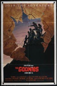 2t1067 GOONIES 1sh 1985 Josh Brolin, teen adventure classic, cool treasure map art by John Alvin!