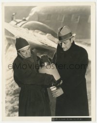 2y1861 LOST HORIZON candid deluxe 8x10 still 1937 Capra & Colman get water between scenes by Lippman!