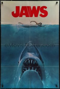 2y0574 JAWS magazine 1975 folds out into a monster 23x34 color poster with great movie images!