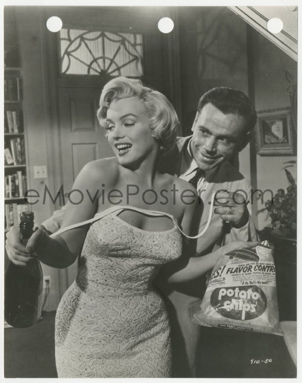 2y1900 Seven Year Itch 8x10 Key Book Still 1955 Tom Ewell W Sexy Drunk 