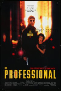 2z1042 LEON 1sh 1994 Luc Besson's The Profesional, image of Jean Reno & young Natalie Portman!