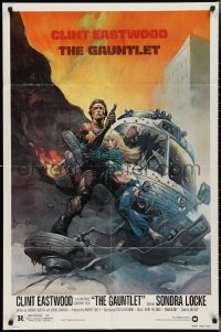 3b0297 GAUNTLET 1sh 1977 Clint Eastwood & Sondra Locke by Frank Frazetta, large credit design!