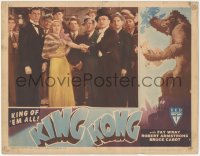 3d0977 KING KONG LC R1946 c/u of Fay Wray, Robert Armstrong & Bruce Cabot staring up at giant ape!