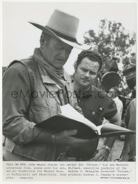 3f1578 CHISUM candid 7.5x10 still 1970 John Wayne & his son/producer Michael go over the script!