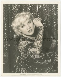 3f1623 MAE WEST deluxe 8x10 still 1935 in lace, over the shoulder pose with long cigarette holder!