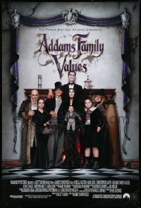 3m0732 ADDAMS FAMILY VALUES int'l 1sh 1993 Christina Ricci, the family just got a little stranger!