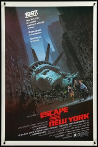 3m0810 ESCAPE FROM NEW YORK studio style 1sh 1981 Carpenter, Jackson art of decapitated Lady Liberty!