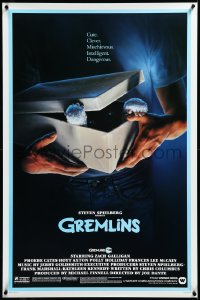 3m0841 GREMLINS 1sh 1984 cute, clever, mischievous, dangerous, Joe Dante Christmas horror comedy!